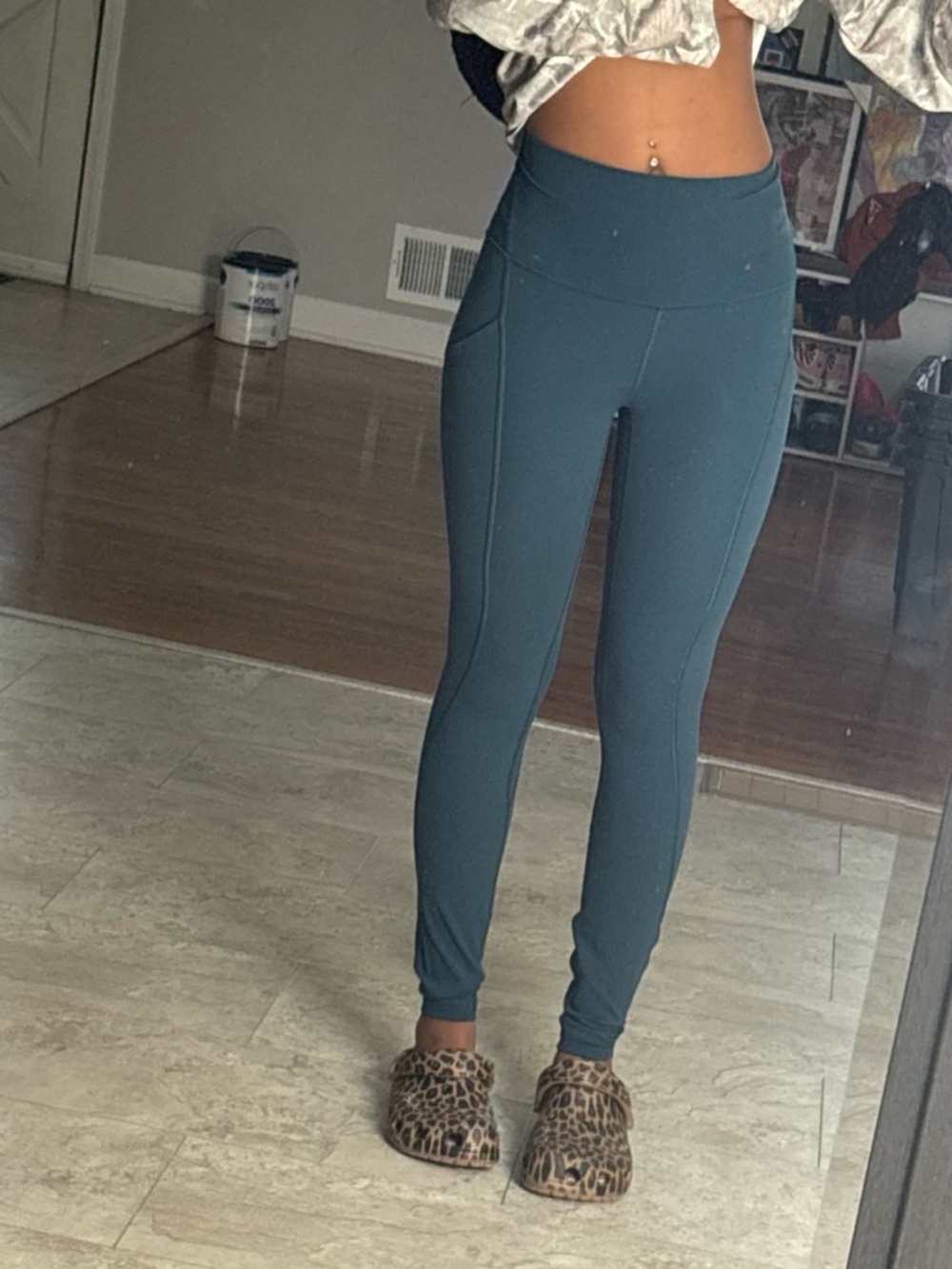 lululemon athletica Teal High-Rise Performance leggings never worn before